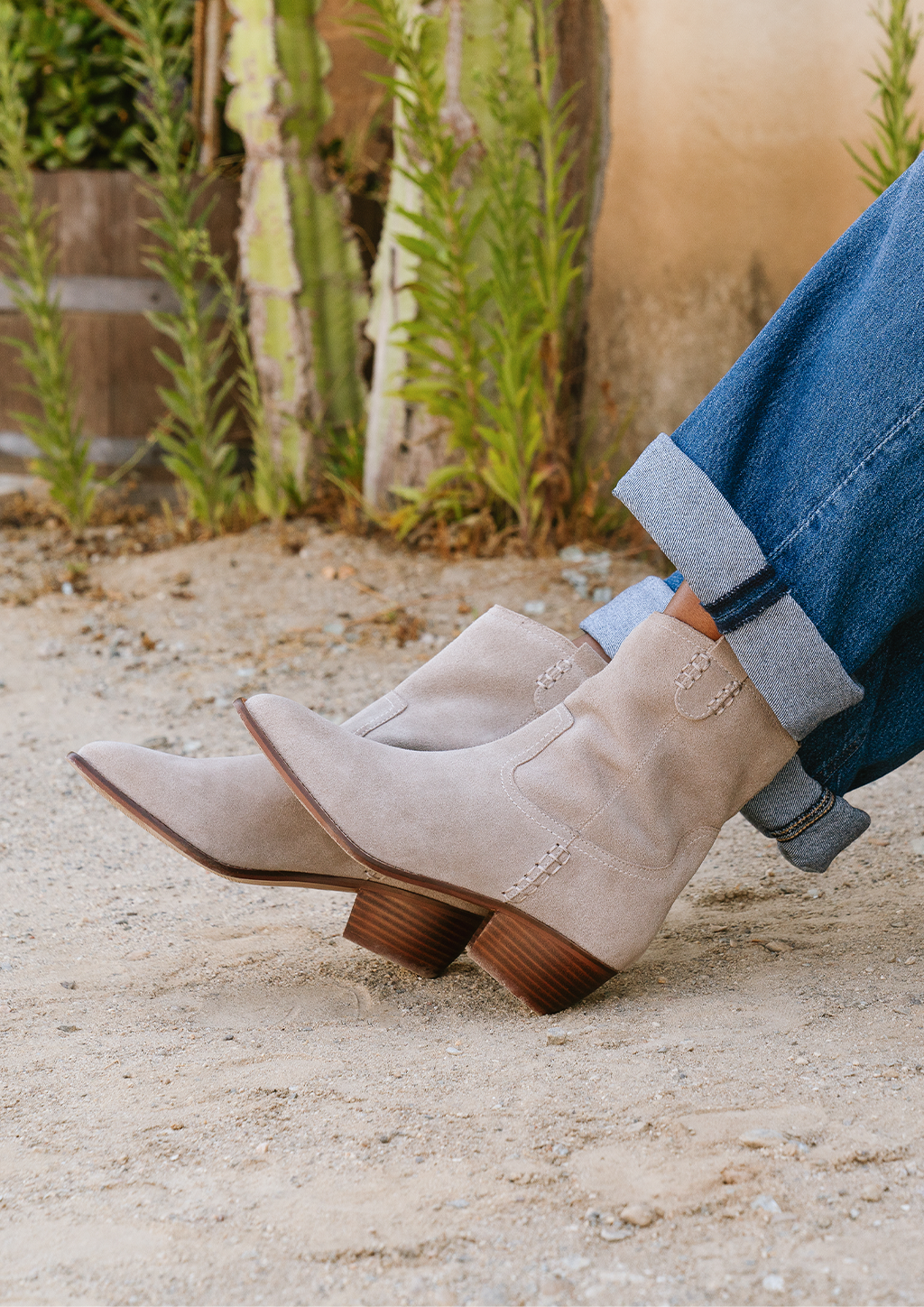 STONE SUEDE
