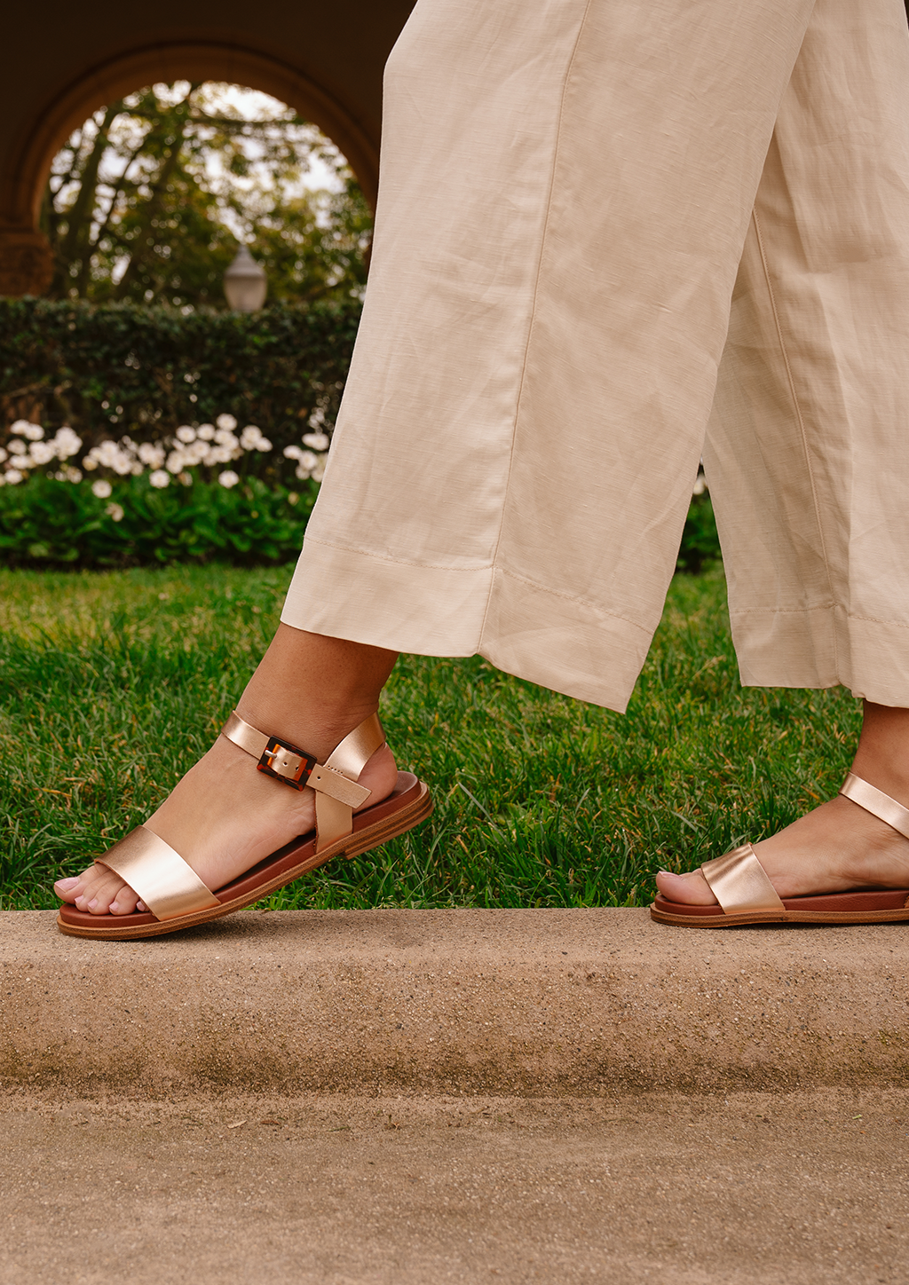 ROSE GOLD AT